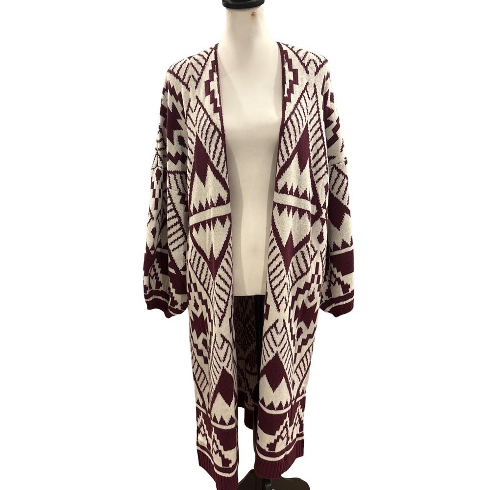 Wrangler Burgundy and White Patterned Cardigan Duster NWT! - Picture 3 of 9